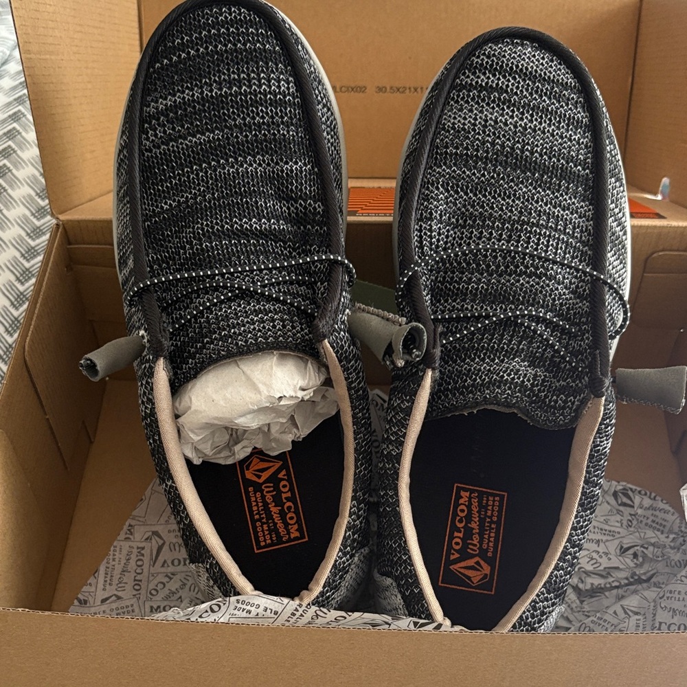 Volcom Men's Black and Gray Steel Toe Work shoes